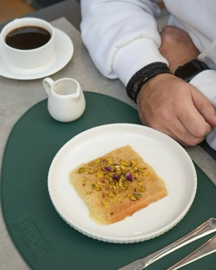 Sugar-free knefe with pistachio